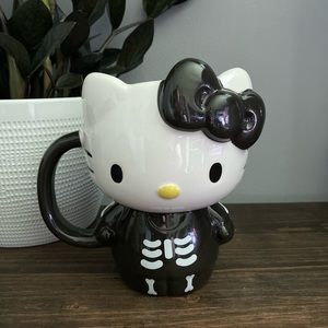 Hello Kitty Skeleton Halloween Mug